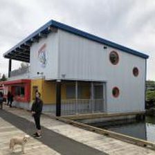 Schwimmendes Restaurant - Barb's - International Marine Floatation Systems, Inc. (IMFS)