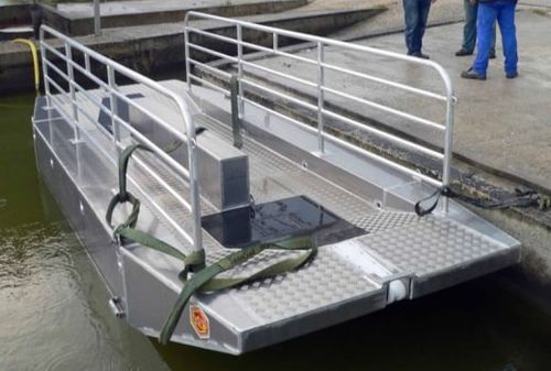 Ketten-Berufsschiff - Mulot Naval - Fähre / Außenborder / Aluminium