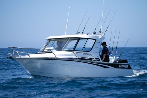 Angelboot für Tagesfahrten / Außenborder - 745 GAME KING - Extreme Boats EU Ltd. - zweimotorig / Hardtop / Aluminium