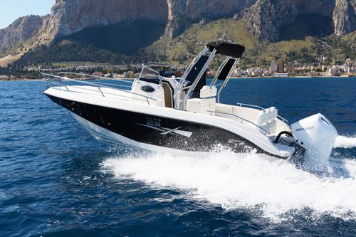 Cabin-Cruiser / Außenborder - Marg 23 - Cantiere Nautica Trimarchi Srl - Open / max. 9 Personen / Sonnendeck