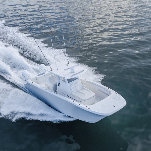 Express-Cruiser / Katamaran - 33′ - Invincible Boat Company - Außenborder / zweimotorig / Open