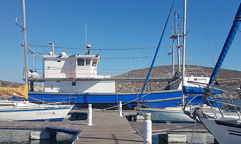 Innenborder-Trawler - MAREDON - Sachal Shipyard - mit Steuerhaus