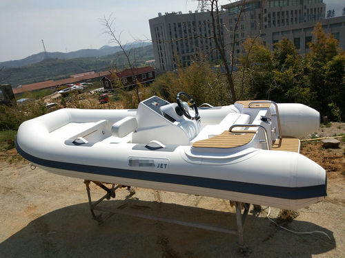 Jetantriebs-Schlauchboot - JETBOAT 390  - qingdao sk marine & equipments - Benzin / halbstarr / mit Mittelkonsole