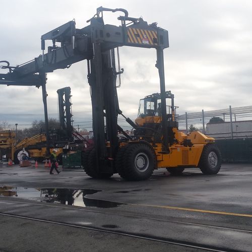 Containerstapler für beladene Container - SDCY4 series - SANY GROUP - Side-Lift Spreader