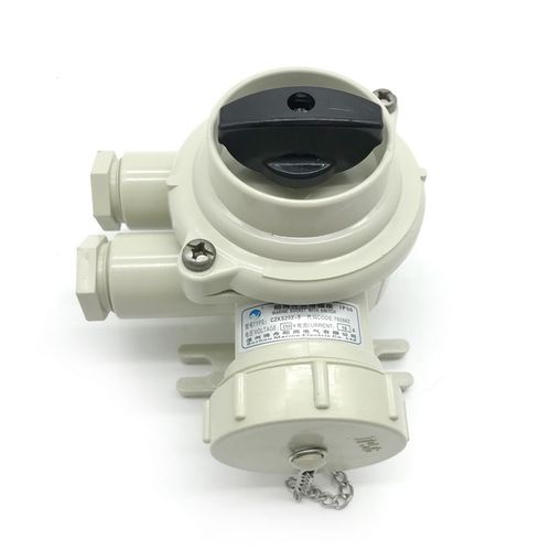 Wasserdichte elektrische Stecker / für Schiffe - IMPA 792882 - Zhejiang Bozhou Marine Electric Technology Co., Ltd. - für Boot / innen / mit Schalter