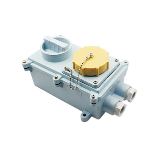Wasserdichte elektrische Stecker / für Schiffe - IMPA 792771 - Zhejiang Bozhou Marine Electric Technology Co., Ltd. - für Boot / innen / mit Schalter
