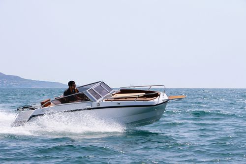Außenborder-Runabout - Wave e-550 - Magonis Boats  - elektrisch / Bowrider / max. 6 Personen