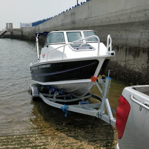 Offenes Boot / Außenborder - PIONEER 580 - Qingdao Allheart Marine Co., Ltd. - Open / mit Doppelkonsole / Sportfischer