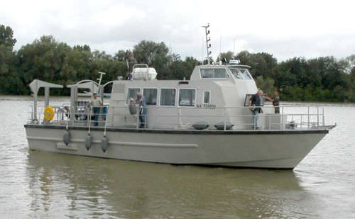 Patrouillenboot Berufsschiff - 16 / 12 - Alumarine Shipyard - Innenborder / Aluminium / Festrumpf-Schlauchboot