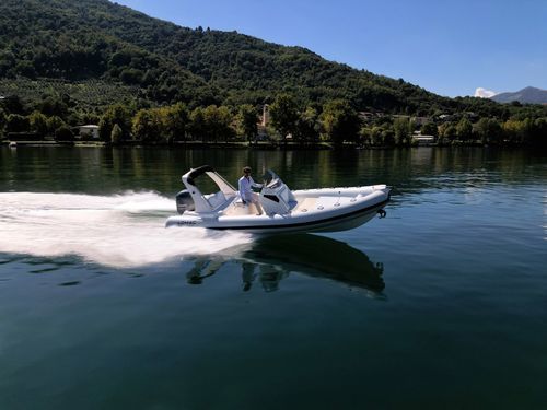 Außenborder-Schlauchboot - EUFORIA 660 - Lomac - halbstarr / Open / mit Mittelkonsole