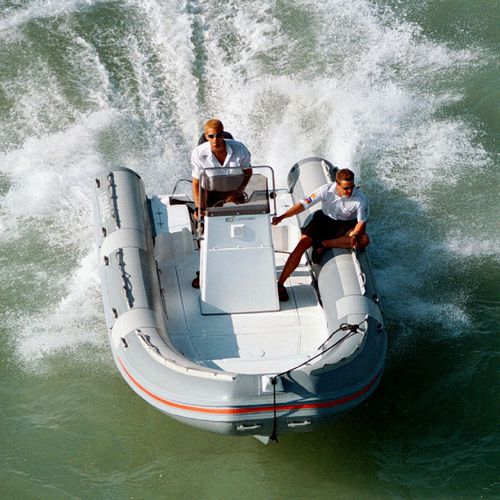 Außenborder-Schlauchboot - CLUB 660 - Lomac - halbstarr / mit Mittelkonsole / Open
