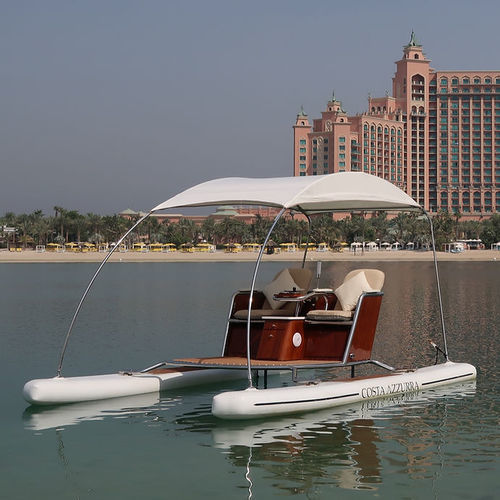 Privates Wasserfahrzeug Yacht Toy - Costa Azzurra