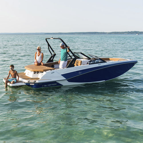 Deck-Boat / Innenborder - GTD 205 - Glastron - mit Doppelkonsole / Wakeboard / Wasserski