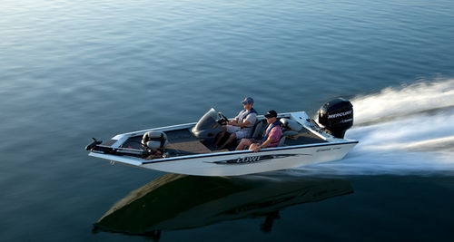 Bass-Boat / Außenborder - STINGER 17 HP - Lowe - mit Seitenkonsole / Sportfischer