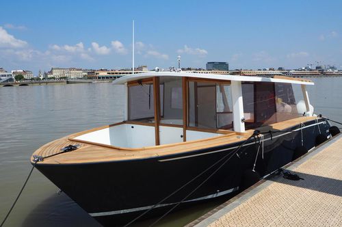 Passagierboot Berufsschiff - ECLA VIP - CLYD Yacht Design - Außenborder