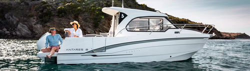 Cabin-Cruiser / Außenborder - Antares 8  - Bénéteau Motorboats - mit Steuerhaus / für Angelsport / für Kreuzfahrten