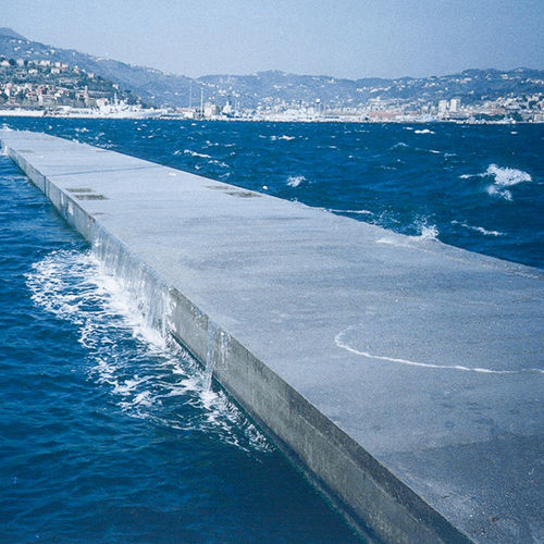 Schwimmender Wellenbrecher - Hong Kong Horizon Marine Industry Co. Limited - Beton