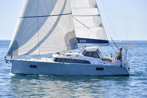 Segelboot für Kreuzfahrten - OVNI 370 - ALUBAT CHANTIER NAVAL - 3 Kabinen / 2 Kabinen / 4 Kojen