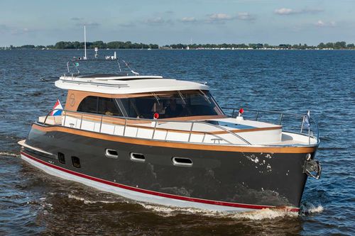 Express-Cruiser / Innenborder - Majestic 1300 OC - Aquanaut - Hardtop / 1 Kabine / 6 Kojen