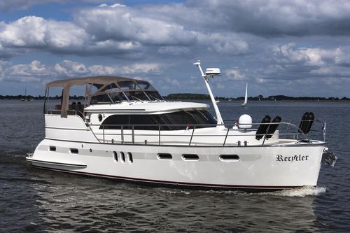 Express-Cruiser / Innenborder - Majestic 1300 AC - Aquanaut - Flybridge / 2 Kabinen / 6 Kojen