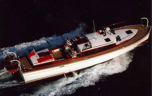 Express-Cruiser / Innenborder - ANDREYALE 15 - Tofinou - Diesel / klassisch