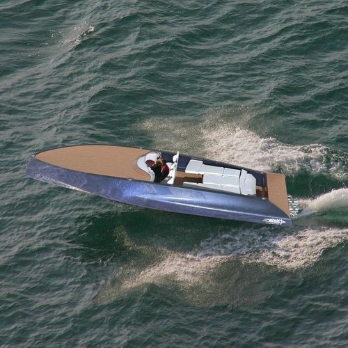 Express-Cruiser / Innenborder - M40 FALCON - Aeleos Composites - Außenborder / elektrisch / zweimotorig