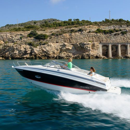 Cabin-Cruiser / Innenborder - 742R - Bayliner - Diesel / Open / mit Doppelkonsole