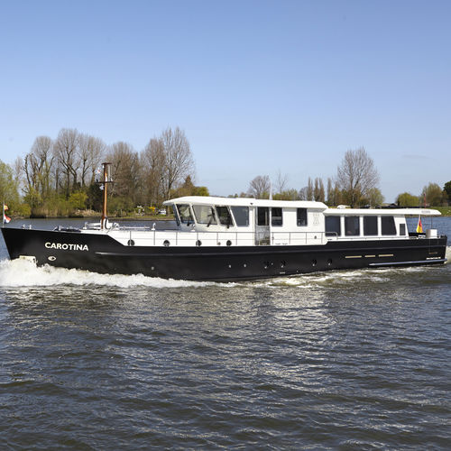 Superyacht für Flussschifffahrt - Altena Yachting - mit Steuerhaus