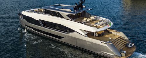 Superyacht für Kreuzfahrten - 35 Exuma - Maiora - Flybridge / 5 Kabinen / 11 Kojen