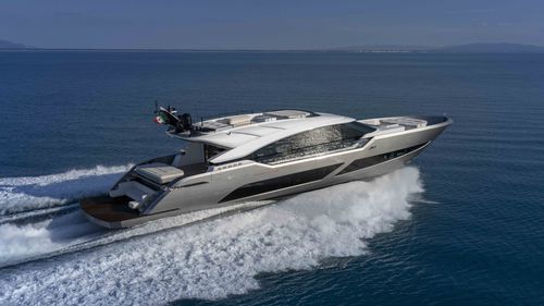 Motoryacht für Kreuzfahrten - 100 - AB Yachts - schnell / Hardtop / 4 Kabinen