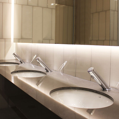 Elektrischer Wasserhahn - Green AB 1953 - Stern - kontaktlos / für Schiffe