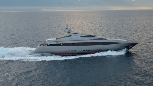 Megayacht für Kreuzfahrten - NINA J - Baglietto spa - Raised Pilothouse