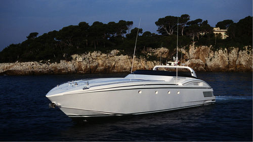 Motoryacht für Kreuzfahrten - OPUS - Baglietto spa - Open / Gleiter