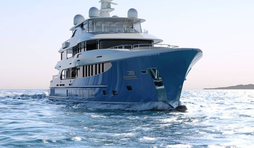 Megayacht für Kreuzfahrten - 180 - Burger Boat Company - Raised Pilothouse / mit Pool / nach Maß