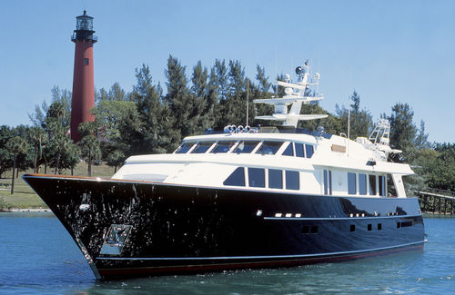 Superyacht für Kreuzfahrten - SERENITY - Burger Boat Company - klassisch / Flybridge / Verdränger Rumpf