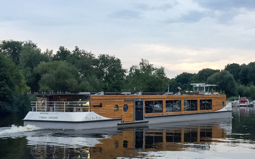 Kreuzfahrtschiff für Kreuzfahrten - Dream - Ampereship GmbH - Elektro-Solar
