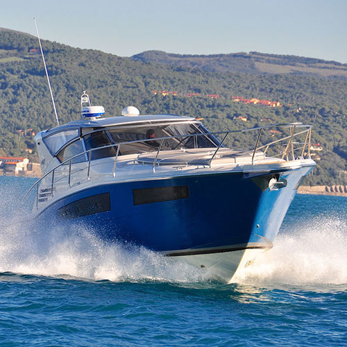 Express-Cruiser / Innenborder - T440 SF Elba - Tuccoli - Technology Boats - Diesel / zweimotorig / Gleiter