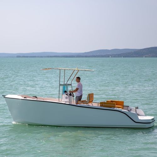 Elektrisches Konsolenboot - 230 CC - PELSOLUTIONS - Innenborder / mit Mittelkonsole / max. 8 Personen