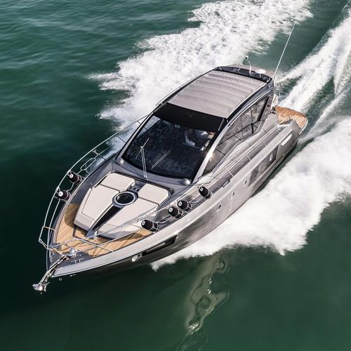 Express-Cruiser / Innenborder - M44 HT - Cranchi - Diesel / zweimotorig / Hardtop