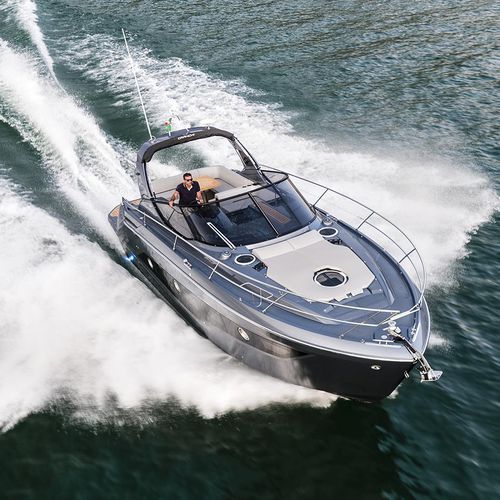 Express-Cruiser / Innenborder - Z35 - Cranchi - zweimotorig / Open / mit Doppelkonsole