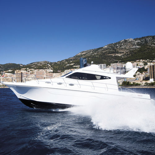 Express-Cruiser / Innenborder - DC10 SL - Dellapasqua DC - Diesel / zweimotorig / Flybridge