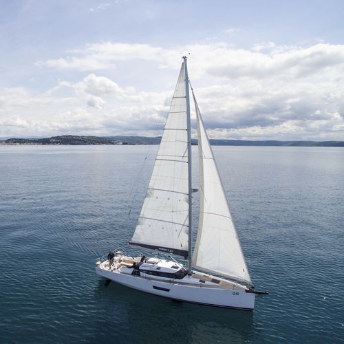 Segelboot für Fahrten- und Regattasegeln - GT5 - Elan d.o.o. - mit Doppelsteuerrad