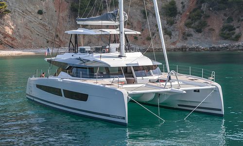 Katamaran-Segelyacht - Samana 59 - Fountaine Pajot Catamarans - für Kreuzfahrten / 6 Kabinen / Flybridge