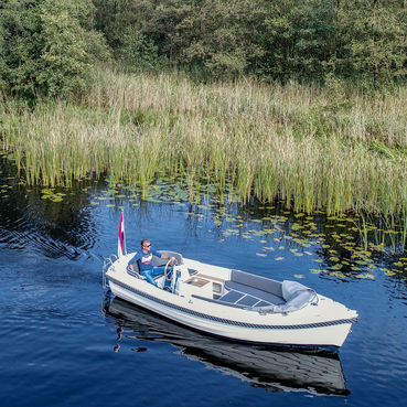 Offenes Boot / Innenborder - 17 - Interboat - Open / mit Mittelkonsole / max. 6 Personen