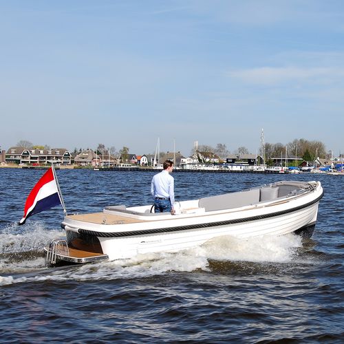 Offenes Boot / Innenborder - 6.5 - Interboat - Open / mit Mittelkonsole / klassisch