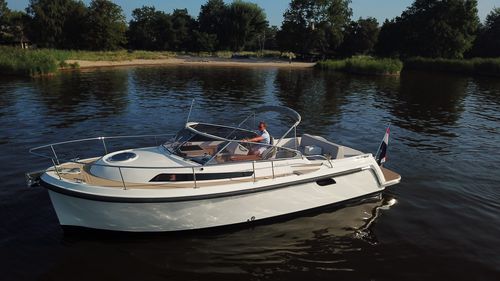 Express-Cruiser / Innenborder - Intender 950 - Interboat - Diesel / Open / mit Mittelkonsole