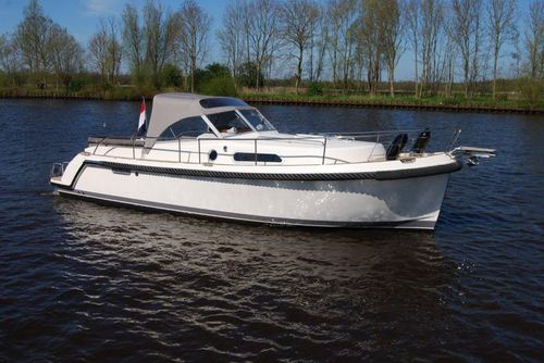 Express-Cruiser / Innenborder - Intercruiser 32 - Interboat - Open / mit Mittelkonsole / mit Kabine