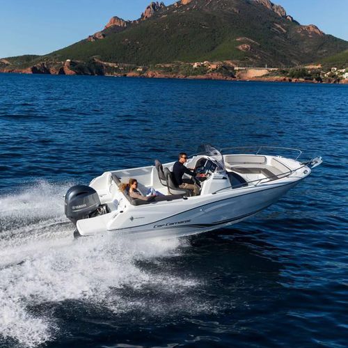 Außenborder-Konsolenboot - CAP CAMARAT 6.5 CC  - Jeanneau - Motorboats - mit Mittelkonsole / Sportfischer / für Kreuzfahrten