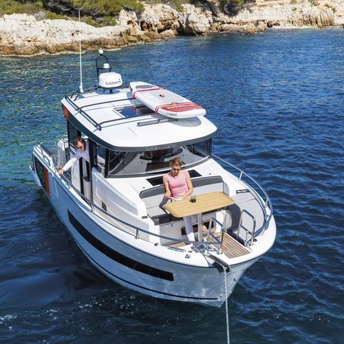 Cabin-Cruiser / Außenborder - MERRY FISHER 895 SPORT - Jeanneau - Motorboats - zweimotorig / mit Steuerhaus / Sport