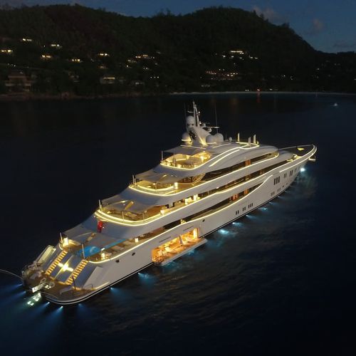 Megayacht für Kreuzfahrten - LADY LARA - Lurssen Yachts - Raised Pilothouse